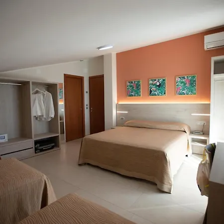 Palace Magnolia Szálloda 3*