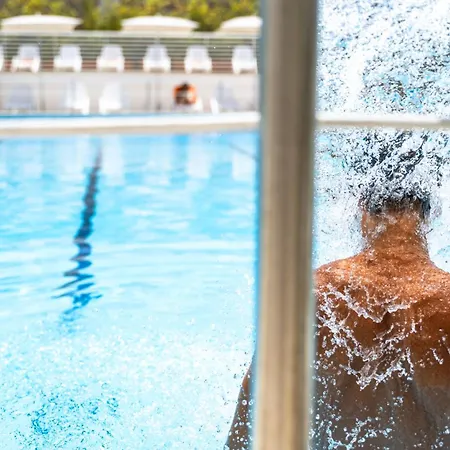 Palace Magnolia Szálloda