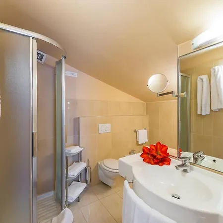 Palace Magnolia فندق 3*