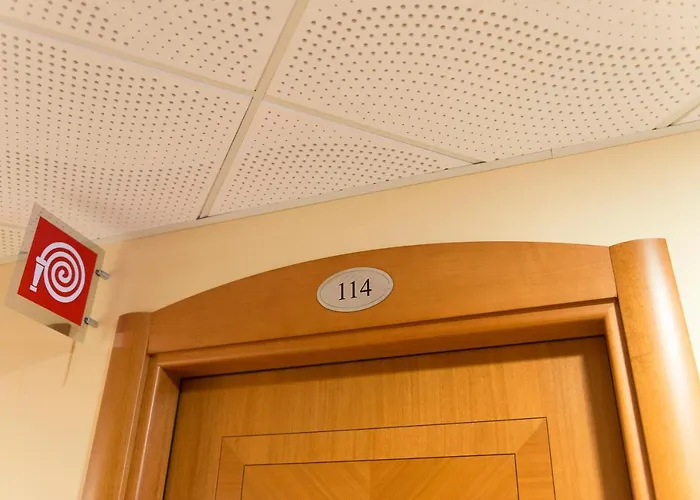 Palace Magnolia Hotel