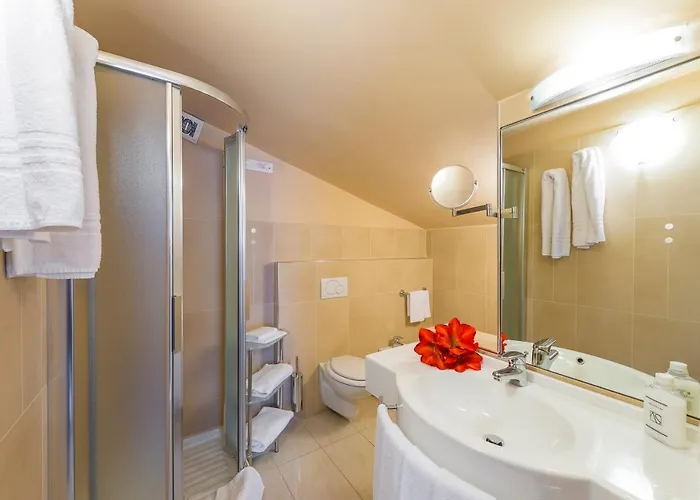 Palace Magnolia Szálloda 3*